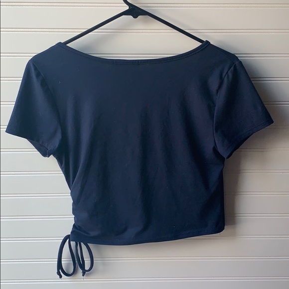 Crossed top - Picture 2 of 2